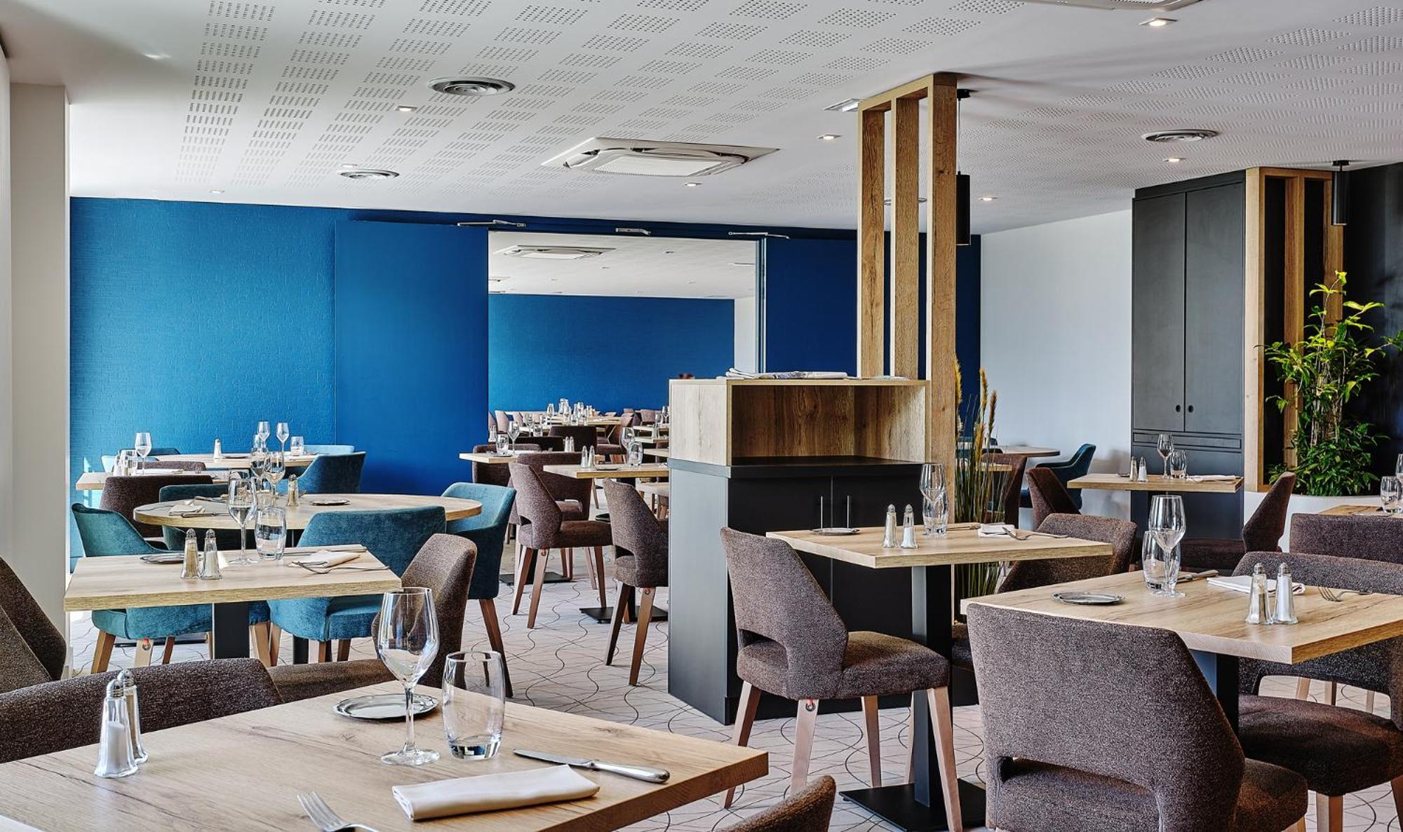 Logis Hotel Restaurant Aloe Les Herbiers Exterior photo