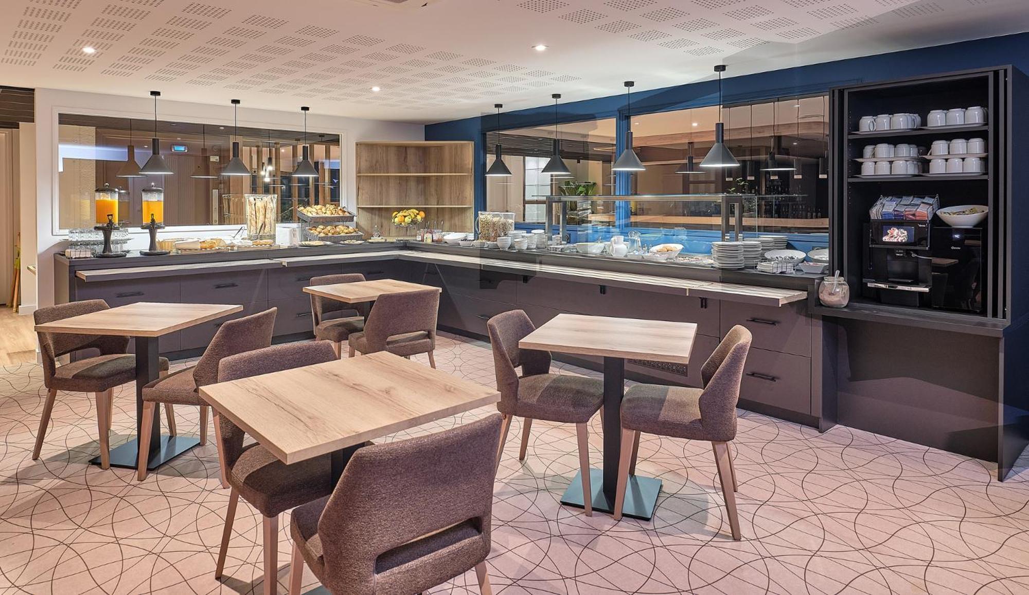 Logis Hotel Restaurant Aloe Les Herbiers Exterior photo