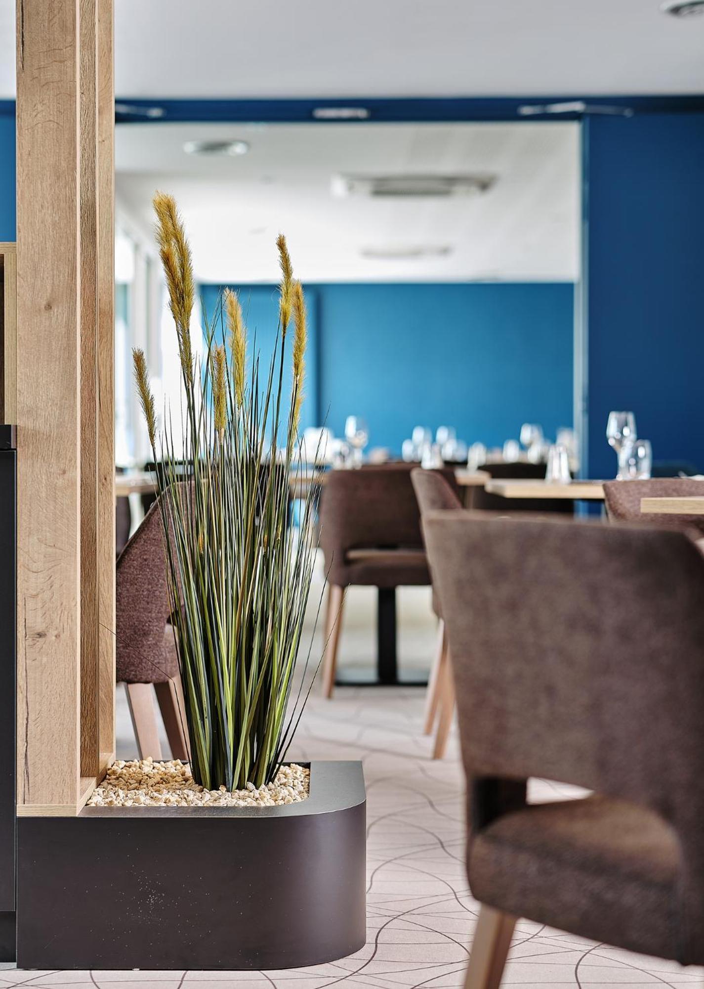 Logis Hotel Restaurant Aloe Les Herbiers Exterior photo